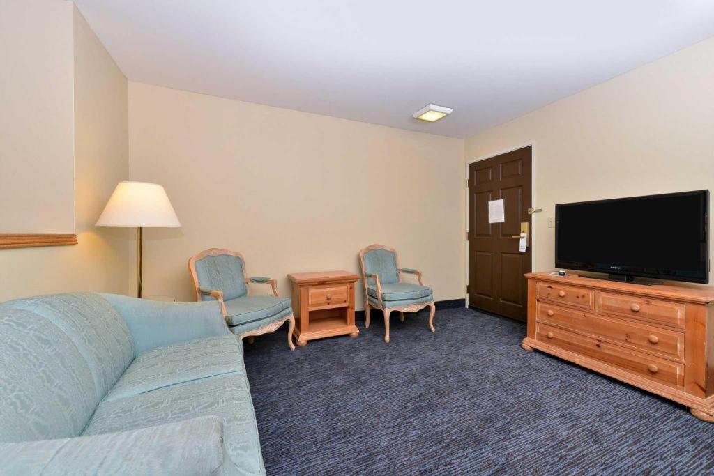 Quality Inn & Suites Shawano Exterior foto